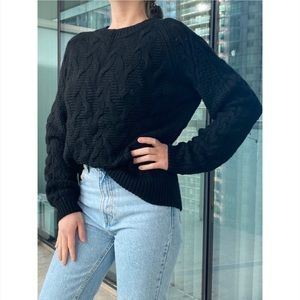 Massimo Dutti black yarn sweater